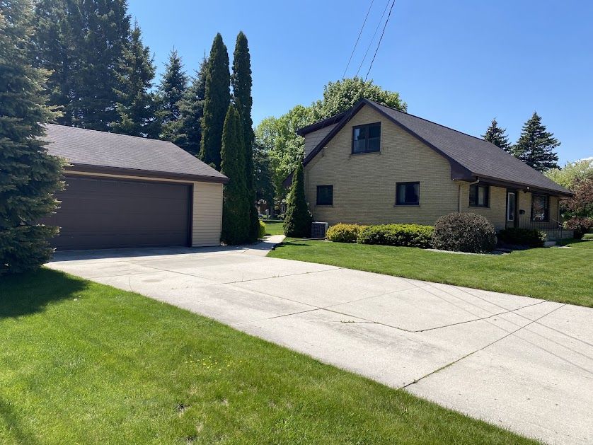 Sheboygan, Manitowoc, Ozaukee, Calumet By Owner Featured Property